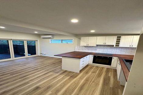 Photo of property in 176 Henderson Valley Road, Henderson, Auckland, 0612