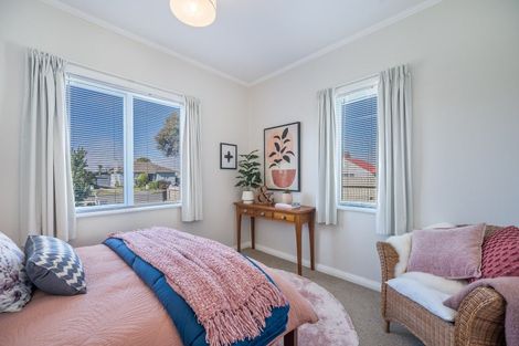 Photo of property in 27a Nuffield Avenue, Marewa, Napier, 4110