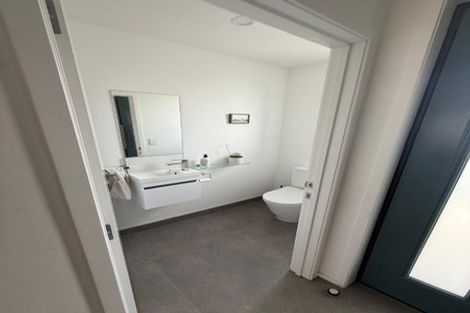 Photo of property in 32 Cessna Crescent, Mangere, Auckland, 2022