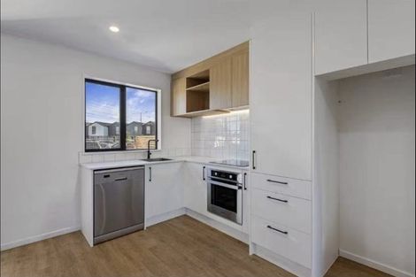 Photo of property in 3/23e Craven Street, Sockburn, Christchurch, 8042