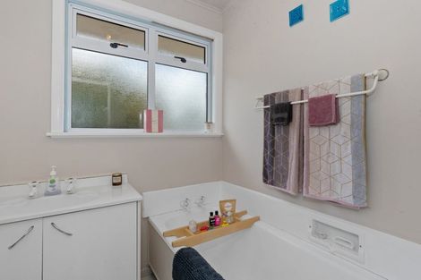 Photo of property in 8 Forsyth Street, St Andrews, Hamilton, 3200