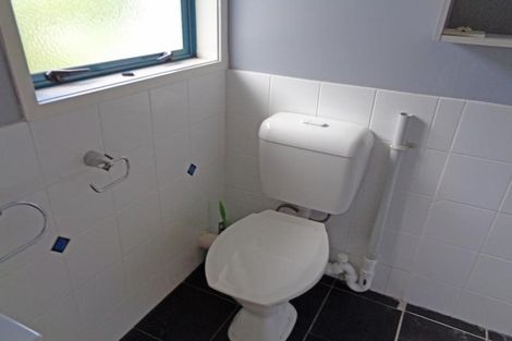 Photo of property in 52 The Parade, Bucklands Beach, Auckland, 2012