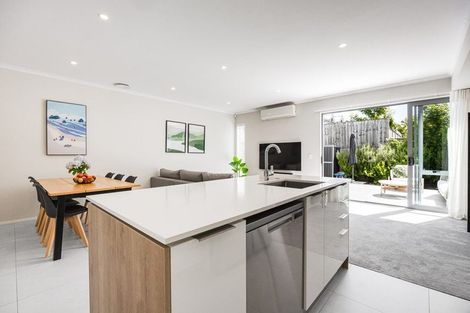 Photo of property in 7 Fairgray Lane, Red Beach, 0932