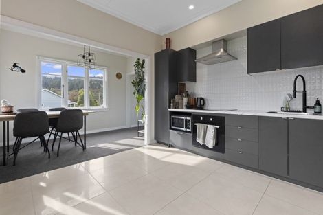 Photo of property in 17 Hugh Street, Sawyers Bay, Port Chalmers, 9023