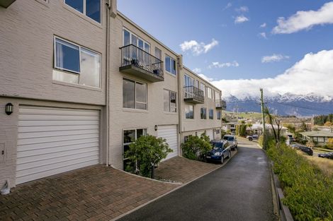 Photo of property in 3/6 Suburb Street, Queenstown, 9300