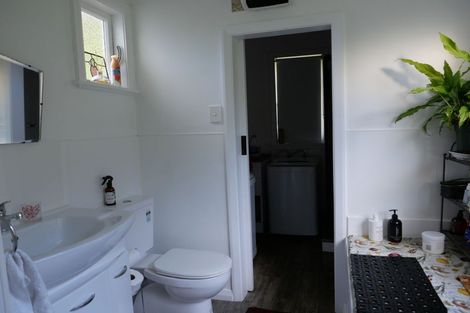 Photo of property in 61 Tutere Street, Waikanae Beach, Waikanae, 5036