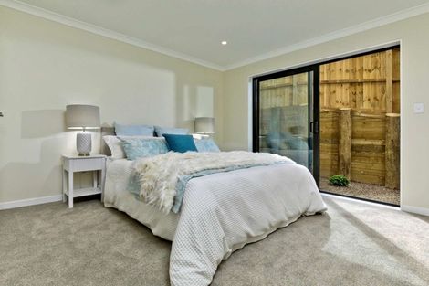 Photo of property in 31 Surf View Crescent, Red Beach, 0932