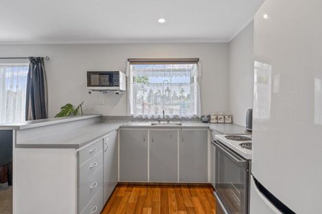 Photo of property in 8 Anna Place, Hilltop, Taupo, 3330
