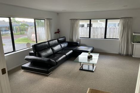 Photo of property in 142 Millhouse Drive, Northpark, Auckland, 2013