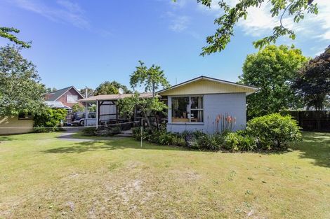 Photo of property in 16 Lacy Gate Place, Woodend, 7610