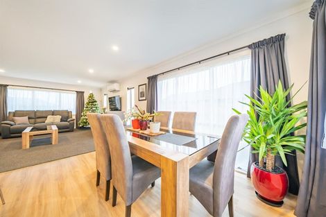 Photo of property in 9 Jack Vaughan Grove, Wainuiomata, Lower Hutt, 5014