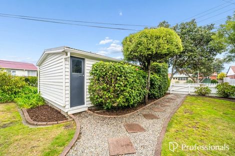 Photo of property in 16 Bell Road, Waiwhetu, Lower Hutt, 5010