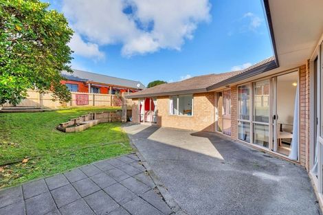 Photo of property in 20 View Ridge Drive, Ranui, Auckland, 0612