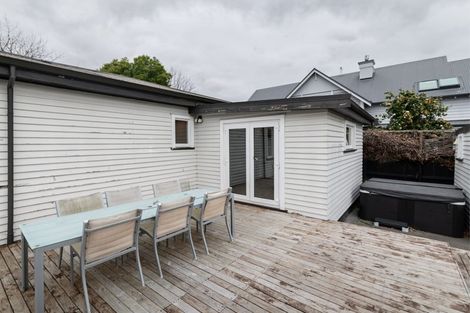 Photo of property in 37 Hawford Road, Opawa, Christchurch, 8023