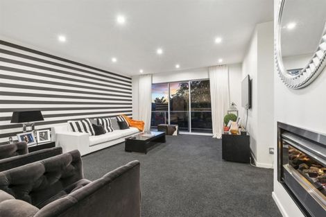 Photo of property in 75 Kittiwake Drive, Schnapper Rock, Auckland, 0632