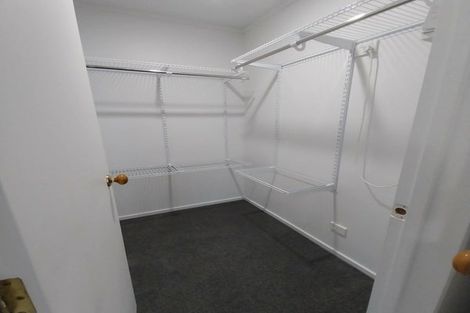 Photo of property in 1 Limousin Place, Grandview Heights, Hamilton, 3200