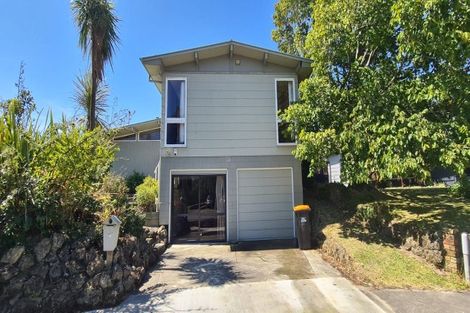 Photo of property in 4 Mahia Place, Kelvin Grove, Palmerston North, 4414