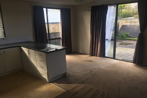 Photo of property in 71 Heathdale Crescent, Papakura, 2110