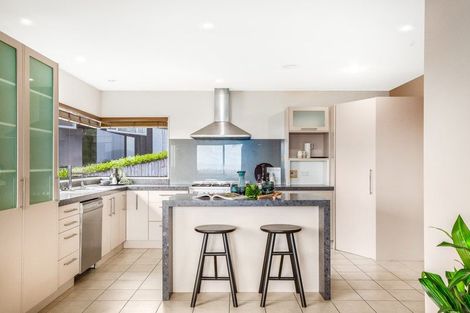 Photo of property in 54 Kakariki Grove, Waikanae, 5036