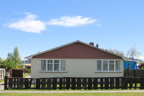 Photo of property in 18 Rotokawa Street, Taupo, 3330
