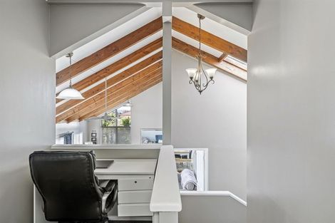 Photo of property in 92b Colwill Road, Massey, Auckland, 0614