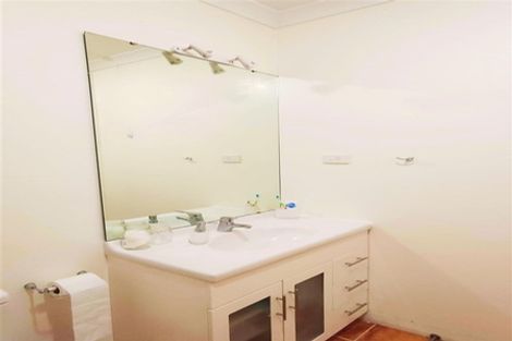 Photo of property in Hobson Court Flats, 59/70u Hobson Street, Thorndon, Wellington, 6011