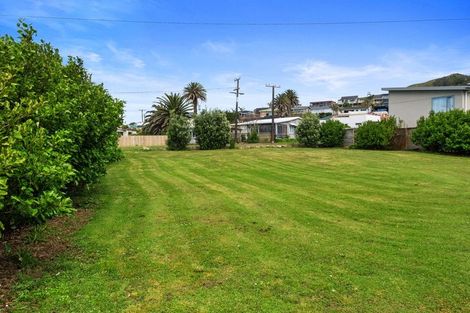 Photo of property in 8 Scarborough Road, Waihi Beach, 3611