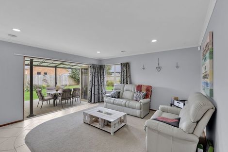Photo of property in 33 Grace Avenue, Rototuna North, Hamilton, 3210