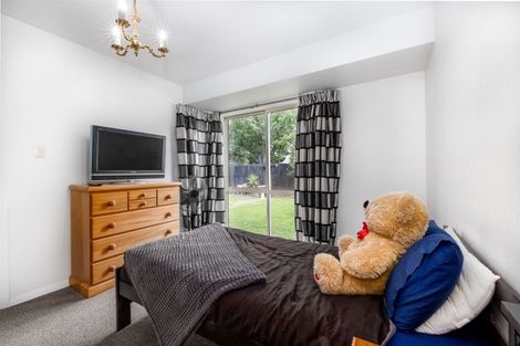 Photo of property in 281 Avonhead Road, Avonhead, Christchurch, 8042
