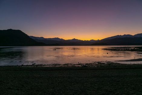Photo of property in 337 Beacon Point Road, Wanaka, 9305