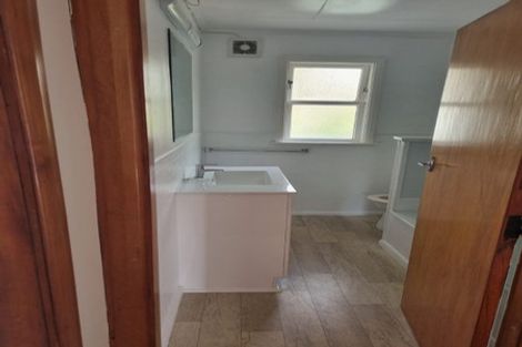 Photo of property in 12 Mahoe Street, Tawa, Wellington, 5028