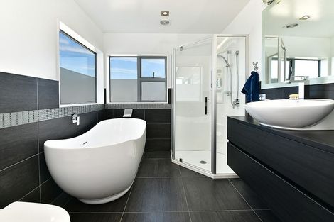 Photo of property in 30 Manhattan Rise, Orewa, 0931