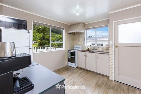 Photo of property in 71f2/ Gemstone Drive, Birchville, Upper Hutt, 5018