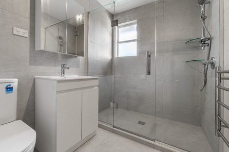 Photo of property in 13 Amberley Avenue, Te Atatu South, Auckland, 0610