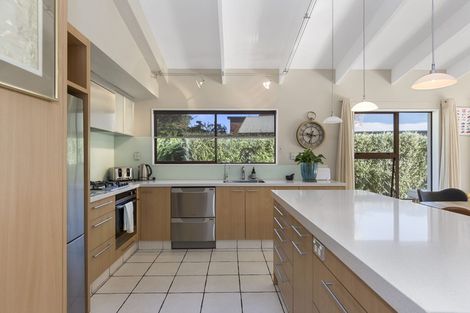 Photo of property in 1043b Papamoa Beach Road, Papamoa Beach, Papamoa, 3118
