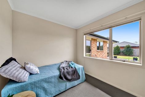 Photo of property in 17 Jules Crescent, Bell Block, New Plymouth, 4312