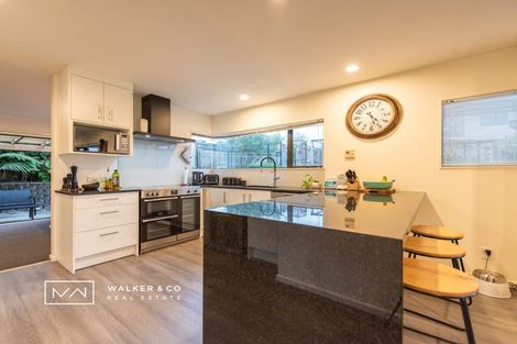 Photo of property in 2 Kirton Drive, Riverstone Terraces, Upper Hutt, 5018