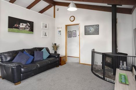 Photo of property in 16 Leicester Street, Stoke, Nelson, 7011