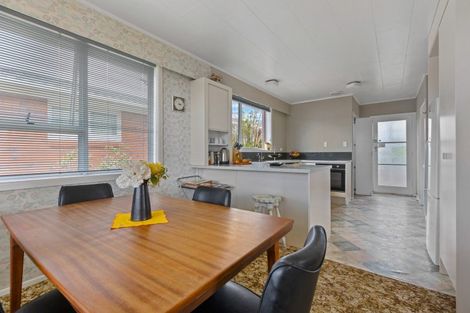 Photo of property in 9 Severn Place, Spotswood, New Plymouth, 4310