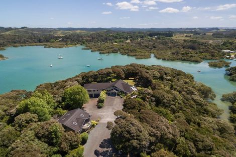 Photo of property in 339 Wharau Road, Kerikeri, 0293