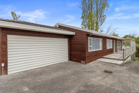Photo of property in 27 Woodglen Road, Glen Eden, Auckland, 0602