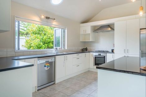 Photo of property in 160 Manly Street, Paraparaumu Beach, Paraparaumu, 5032