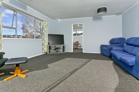 Photo of property in 62 Kia Ora Road, Beach Haven, Auckland, 0626