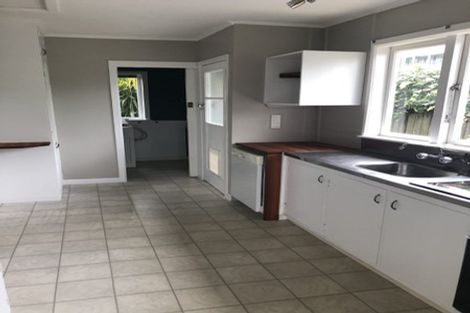 Photo of property in 82 Rosier Road, Glen Eden, Auckland, 0602