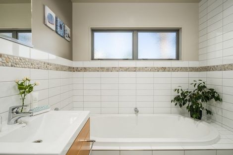 Photo of property in 3 Pohutukawa Grove, Lytton West, Gisborne, 4010