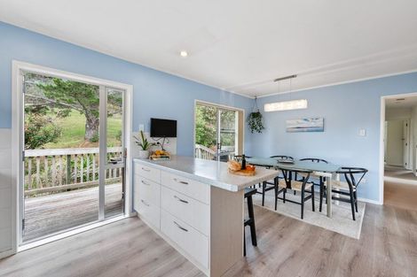 Photo of property in 54 Saddleback Rise, Murrays Bay, Auckland, 0630