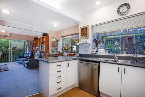 Photo of property in 23b Eastview Grove, Normandale, Lower Hutt, 5010