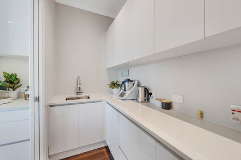 Photo of property in 8 Verley Rise, East Tamaki Heights, Auckland, 2016