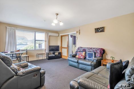 Photo of property in 1/17 Lake Terrace Road, Burwood, Christchurch, 8061