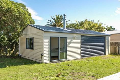 Photo of property in 13 Te Paerahi Road, Porangahau, 4293
